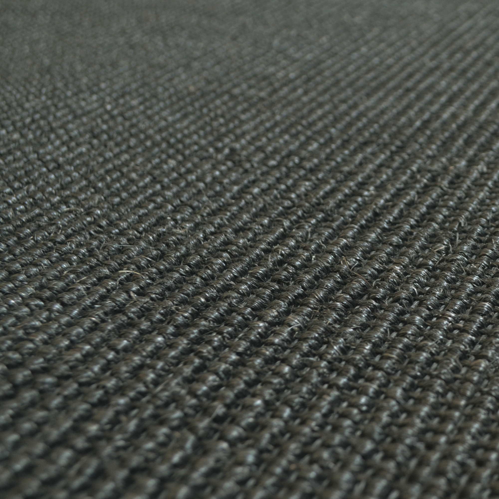 Sol Sisal - Minimal - Black Blue montrant la texture régulière du revêtement