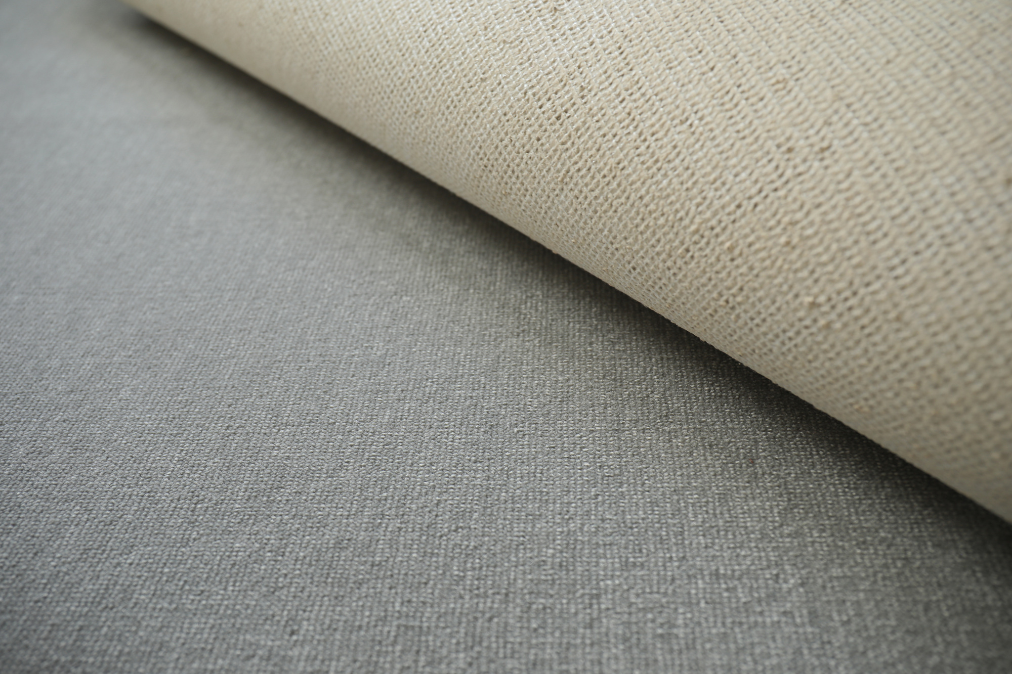 Moquette Sylon gris acier classé feu - Haute résistance - Vue matière et envers