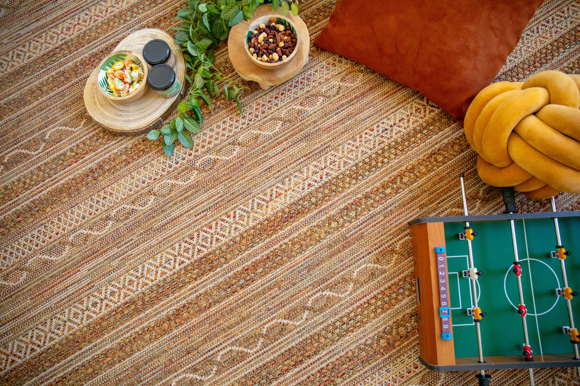 Tissé plat Salsa Épices, lignes graphiques et ambiance bohème contemporaine