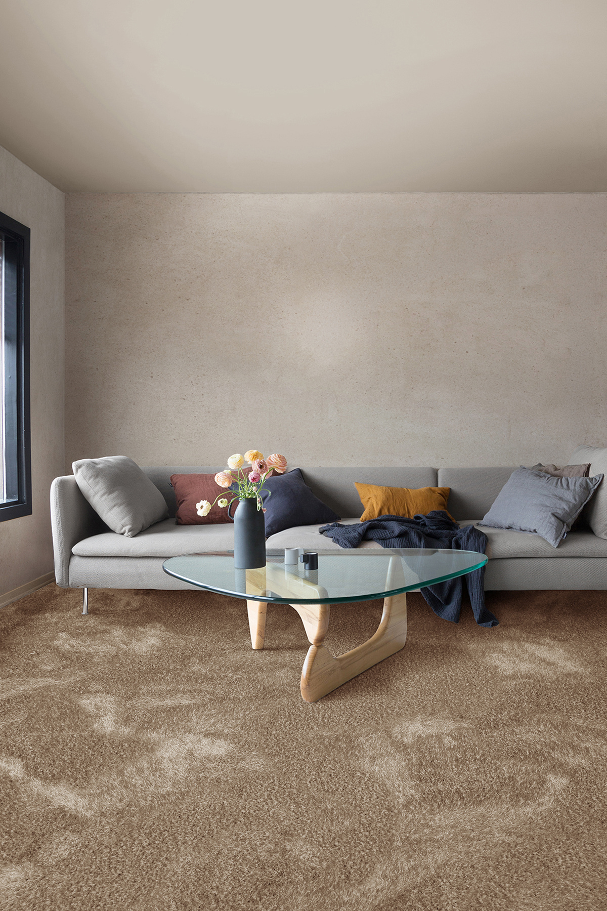 Moquette shaggy Glossy FusionBac muscade, confort exceptionnel pour salon ou chambre