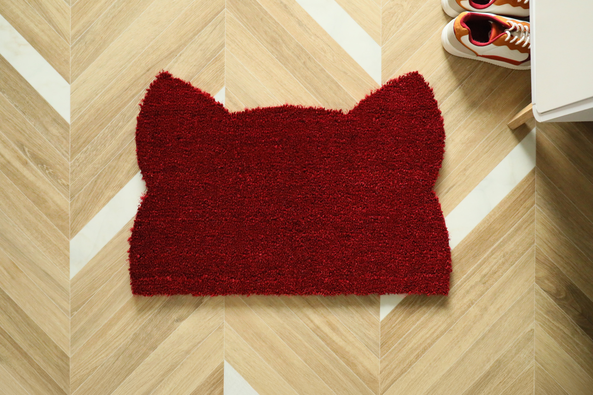Tapis d’entrée déco Chat - Fibre de Coco 17mm - Rouge pour apporter une note chaleureuse au seuil de la maison