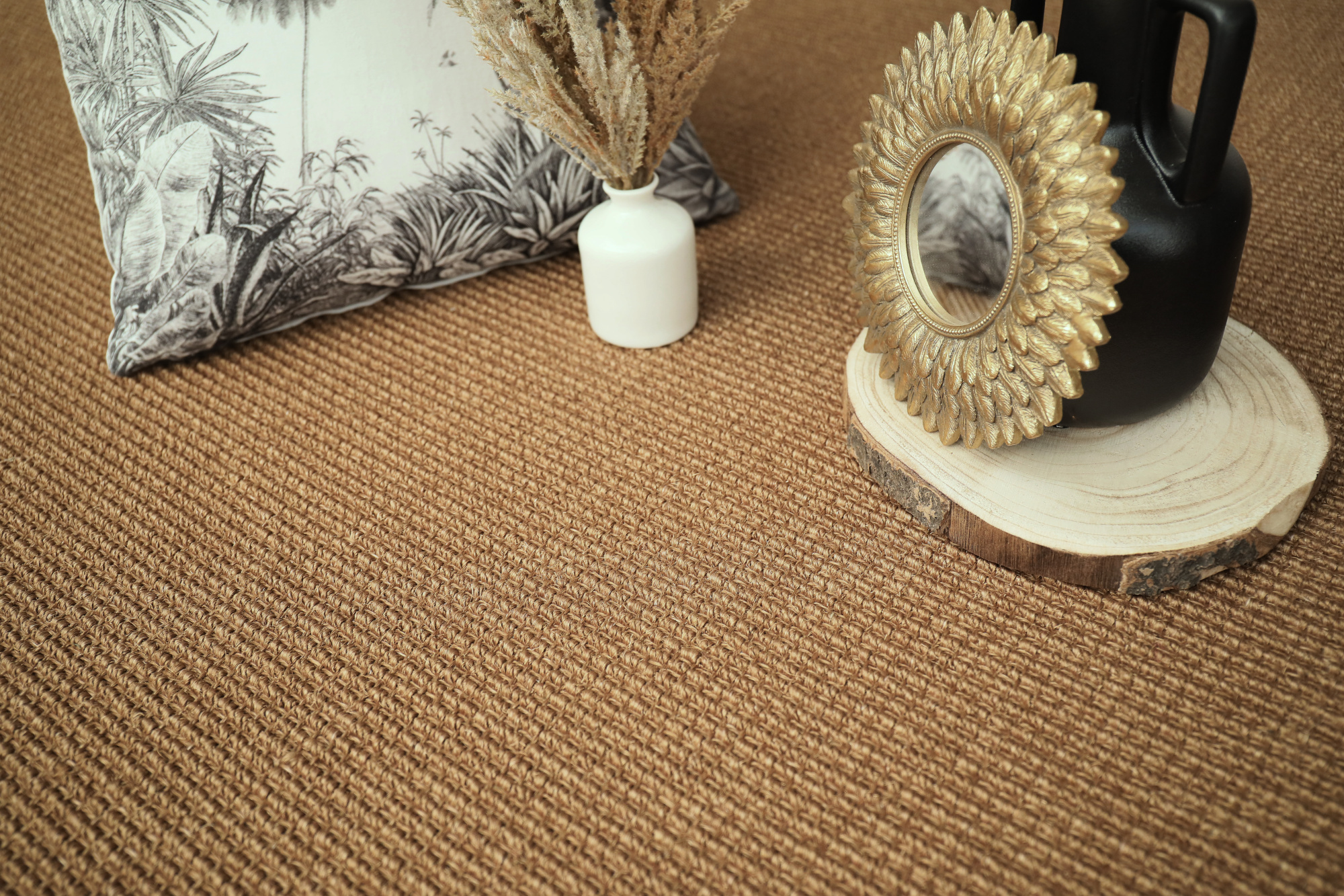Sisal Loop Havane avec texture artisanale et nuances authentiques de fibres végétales