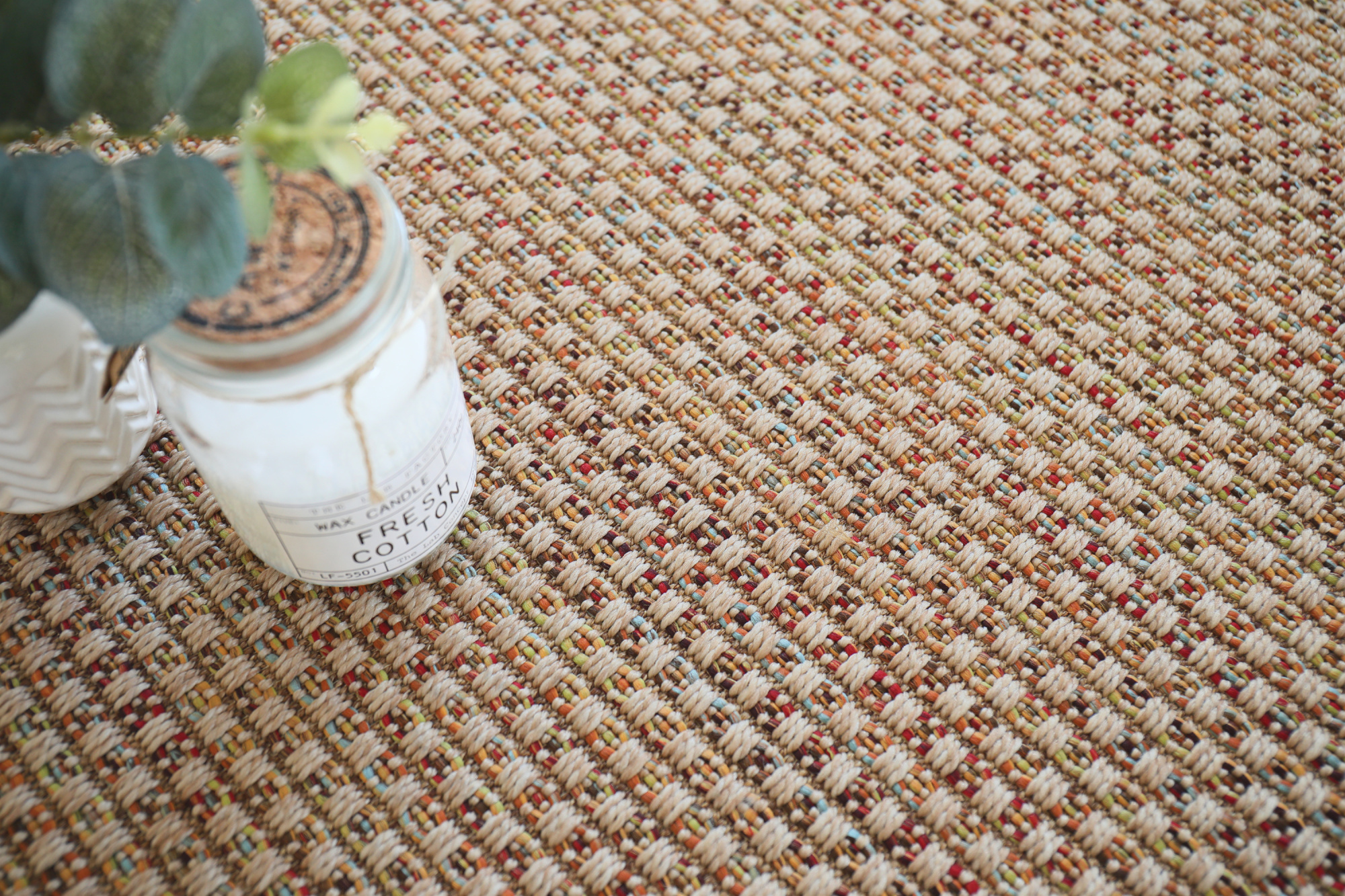 Tissé plat aspect naturel - Backstage Multicolor - Épices révélant son tissage damier coloré et son esprit chaleureux