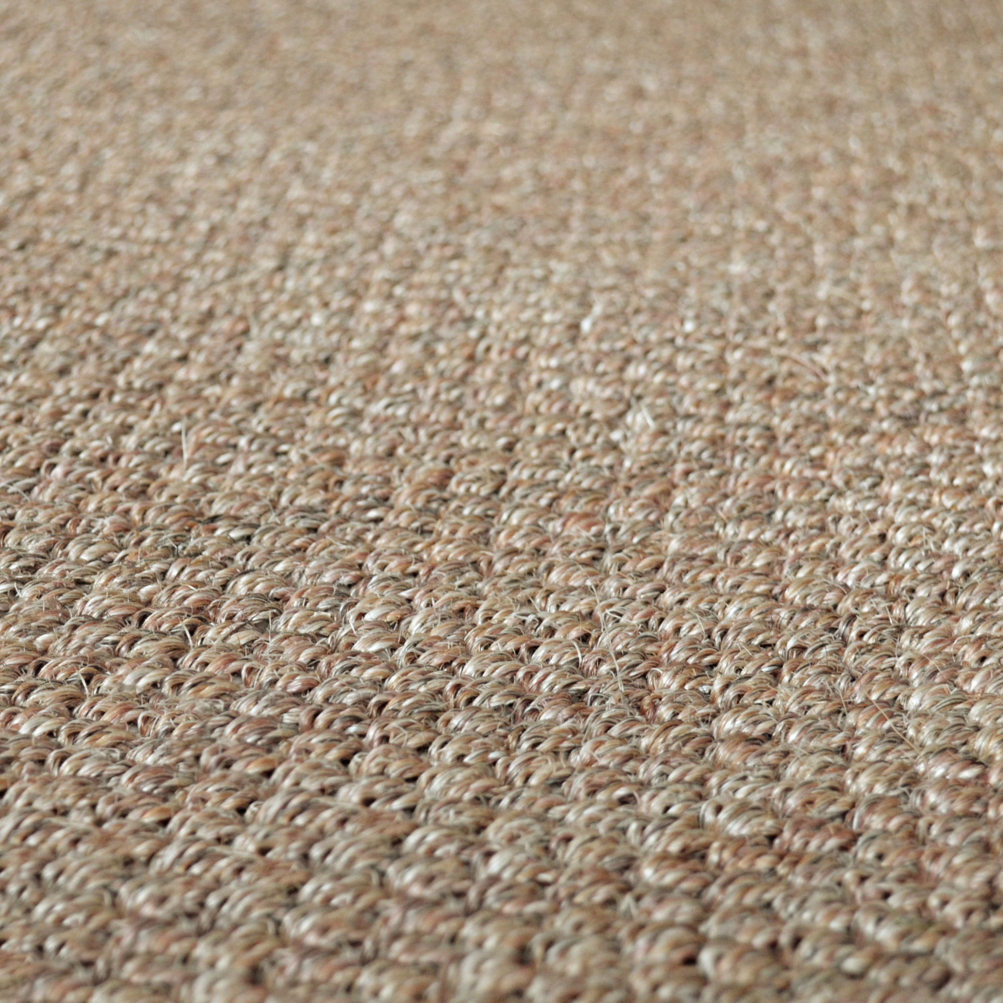 Sol Sisal - Muse - Seigle mettant en avant l'aspect brut et authentique des fibres végétales