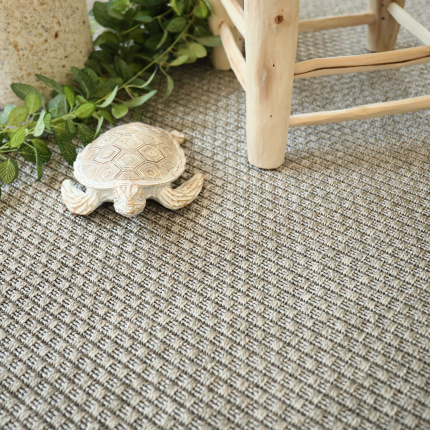 Tissé plat aspect naturel - Backstage - Embrun associé à une décoration naturelle dans des tonalités douces et contemporaines