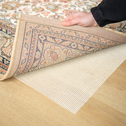 Sous-couche antiglisse et antidérapante pour tapis ACC005 en maille blanche sous tapis oriental