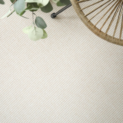 Tissé plat aspect naturel Zen crème délicat, texture raffinée dans ambiance douce et apaisante