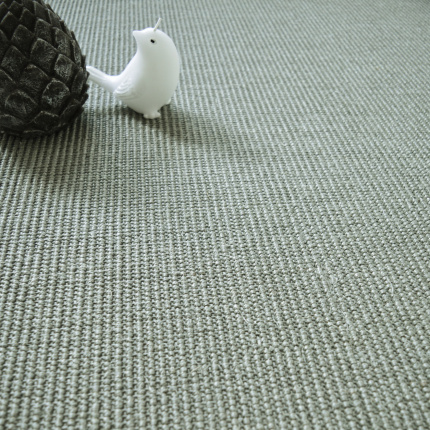 Sol Sisal - Minimal - Gris métallique mettant en scène un oiseau blanc décoratif
