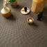 Sol Sisal - Grâce - Marron glacé cendré créant un décor authentique autour d'objets aux matières naturelles