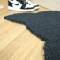Tapis d’entrée déco Chat - Fibre de Coco 17mm - Anthracite, détail de l’épaisseur et du contour découpé