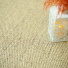 Sol Sisal - Crafted - Dune mettant en scène une décoration chaleureuse sur le sisal naturel