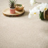 Moquette éco-conçue - Infini 11.5 - Lin naturel dévoilant sa texture douce dans un décor végétal